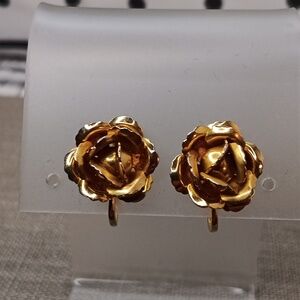 B & N Sculptured Rose Gold Plated Screw Back Earrings Vintage